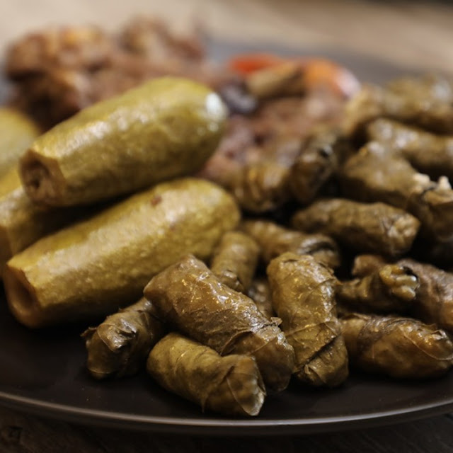 ورق العنب مع الكوسا والريش