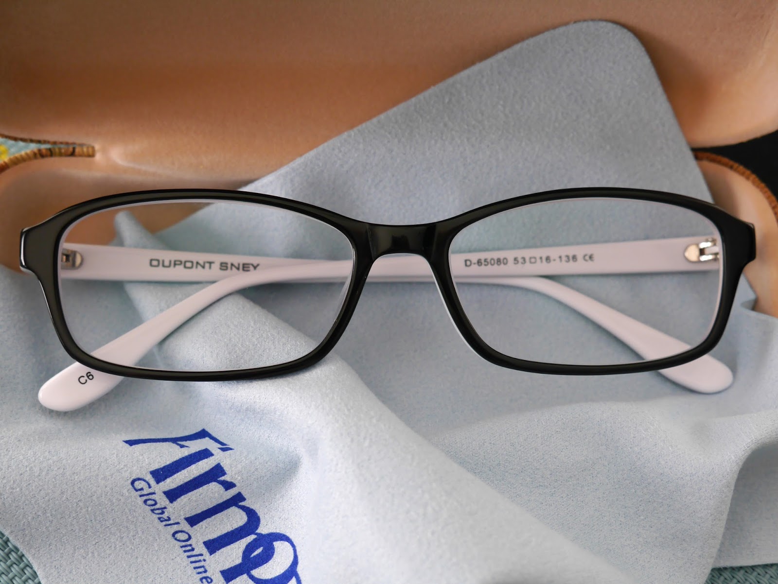 Prescription Glasses Made Easy with FIRMOO / Reflection of Sanity