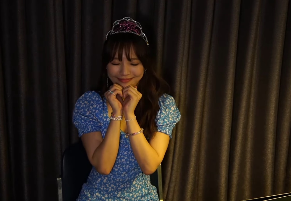 All About Girls K Pop Mystic Rookies ムンスア 自身の誕生日 に再開したリッスンステージでリアーナ アリアナ グランデなど洋楽カバーを披露 ボーカルでも魅力を発揮