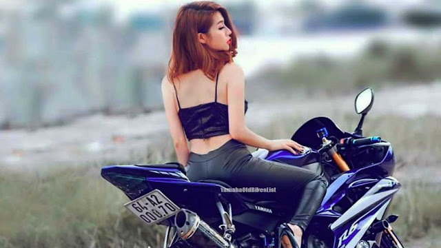 Yamaha R6 With Beautiful Asian Girl