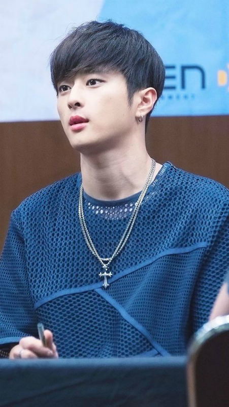 첫인상과는 다르게 잘생긴 ㄸㄹㅇ인 아이돌 | 인스티즈