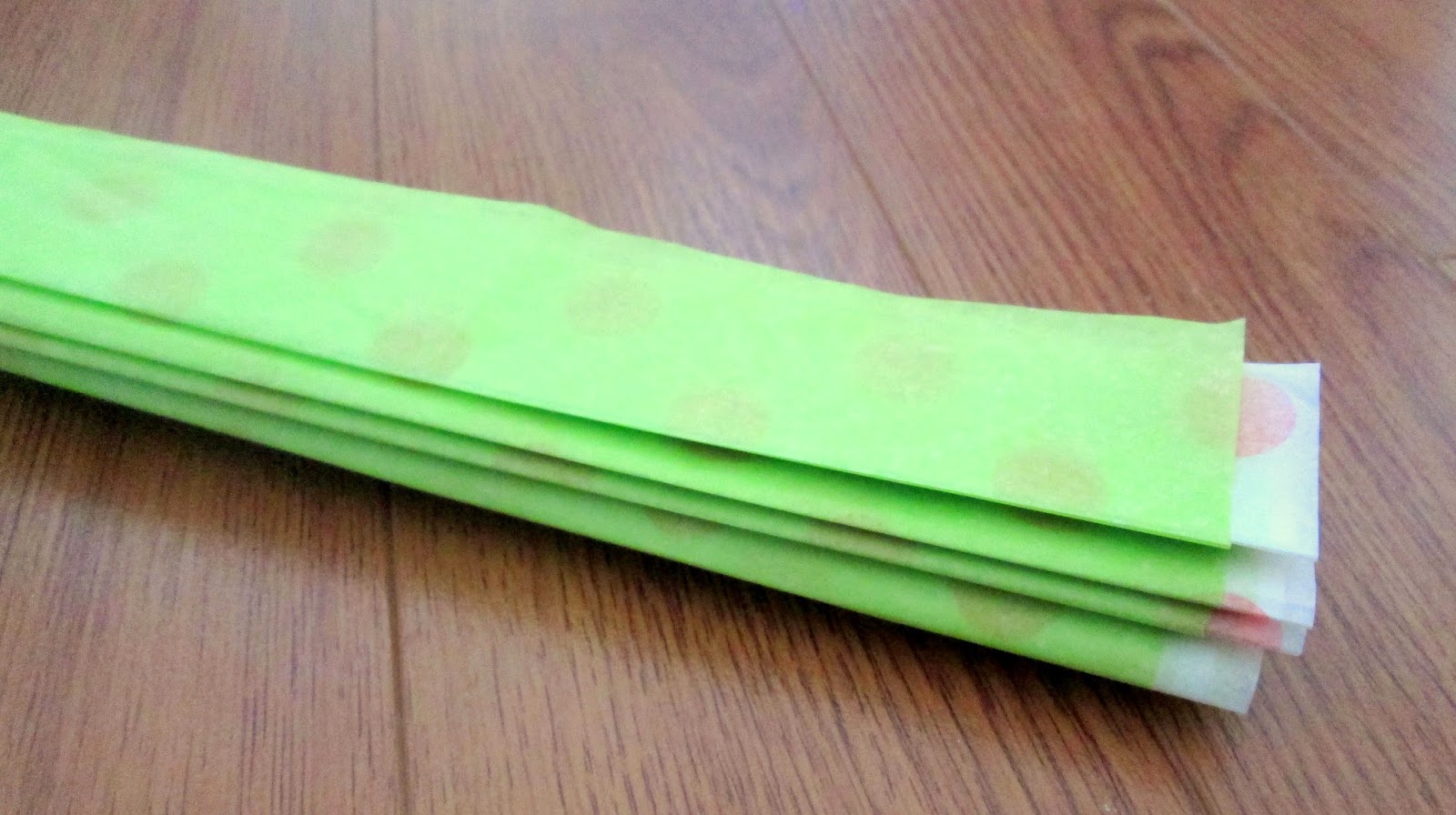 Chelsea's Garage A whimsical snap of color {Tissuepaper pompom tutorial}