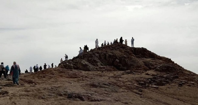 adalah salah satu sahabat Nabi yang ikut dalam perang uhud  Saifi bin Qaizhi - Syuhada Perang Uhud