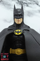 S.H. Figuarts Batman (1989) 04