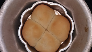 http://www.indian-recipes-4you.com/2017/07/how-to-make-pav-without-oven-in-hindi.html