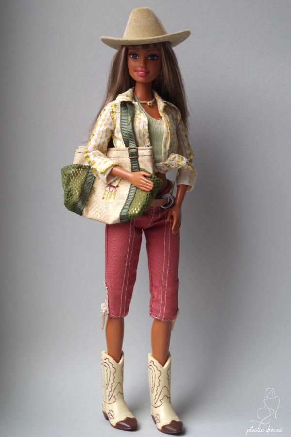 Plastic Dreams :: Barbie et miniatures: Cali Girl Horse Riding Barbie