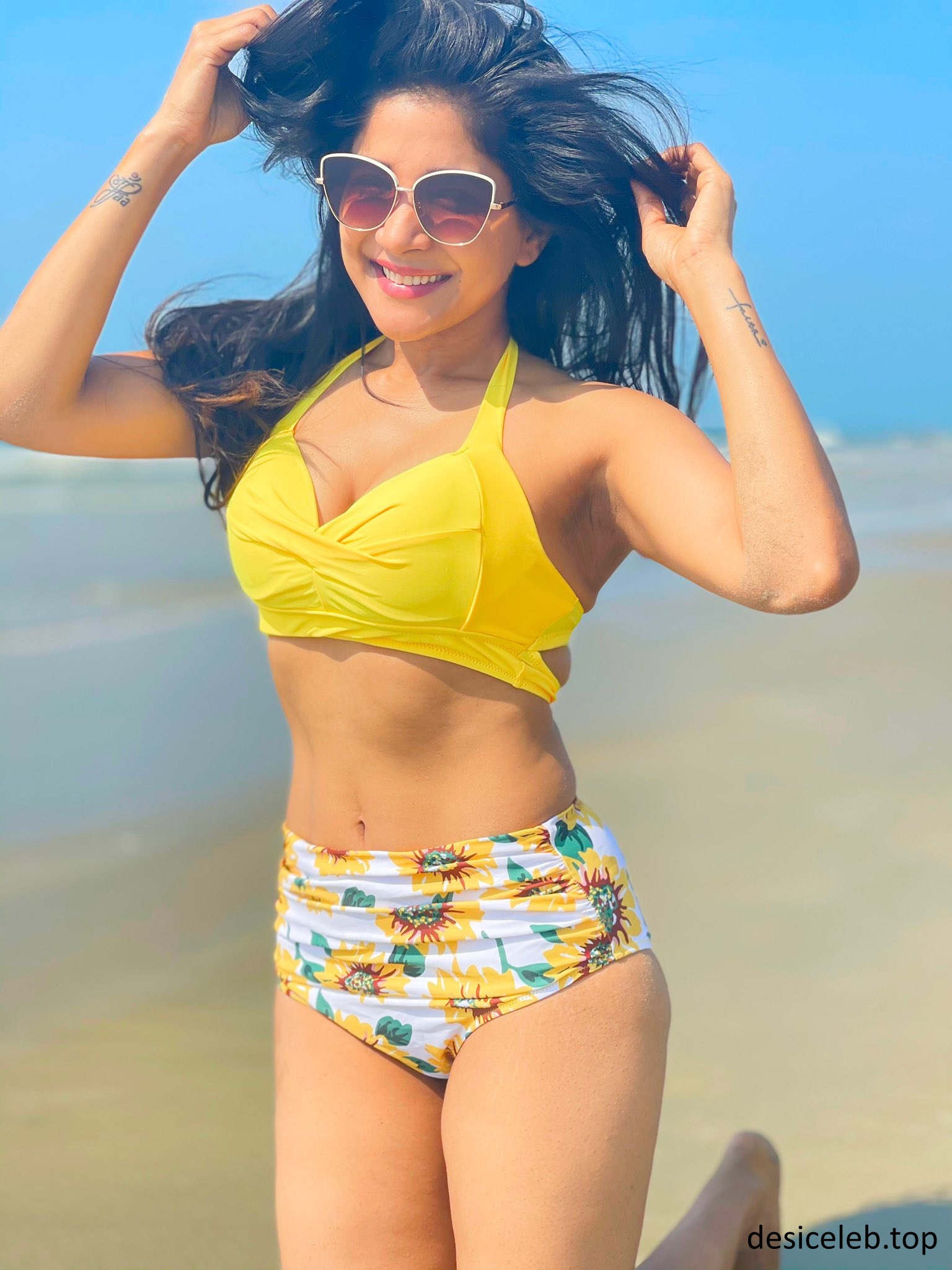 Sakshi Agarwal bikini, Sakshi Agarwal beach hot shoot, Sakshi Agarwal bikini sexy, Sakshi Agarwal semi nude, Sakshi Agarwal ass cheeks, butt cheeks