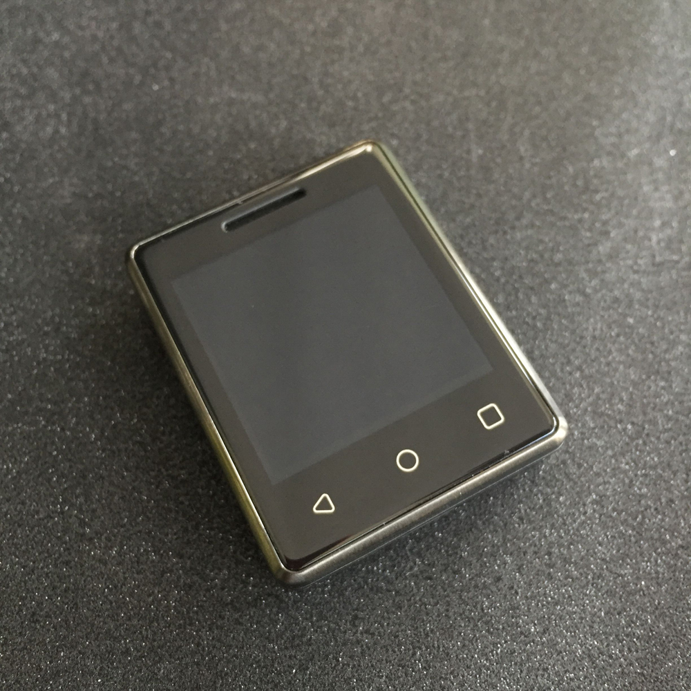Первый в мире сенсорный. Vphone s8. Vphone s8 телефон. Vphone 1gb. Маленький сенсорный телефон.