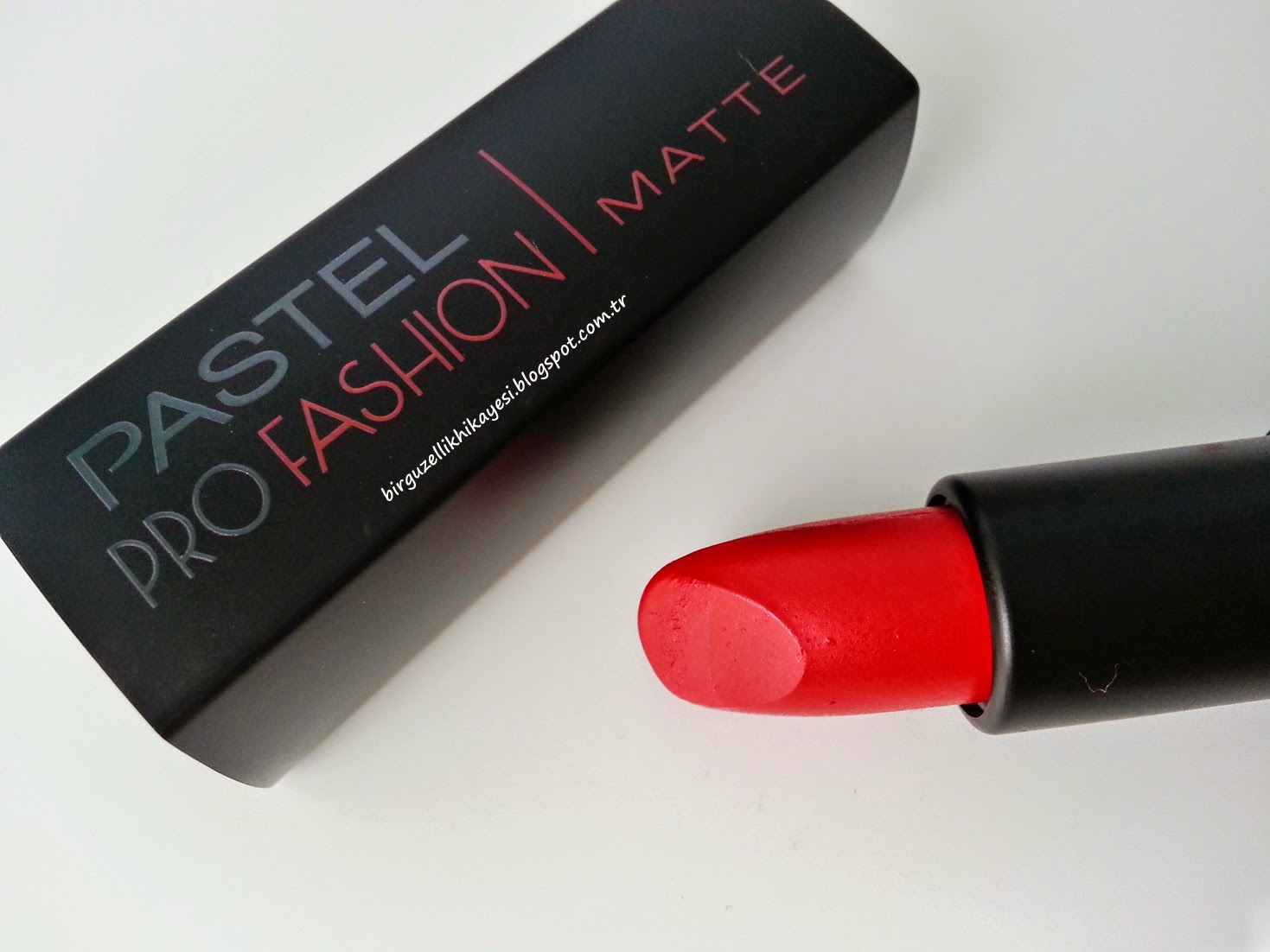 Pastel Profashion Matte Ruj 552 Red Carpet Bir Güzellik Hikayesi