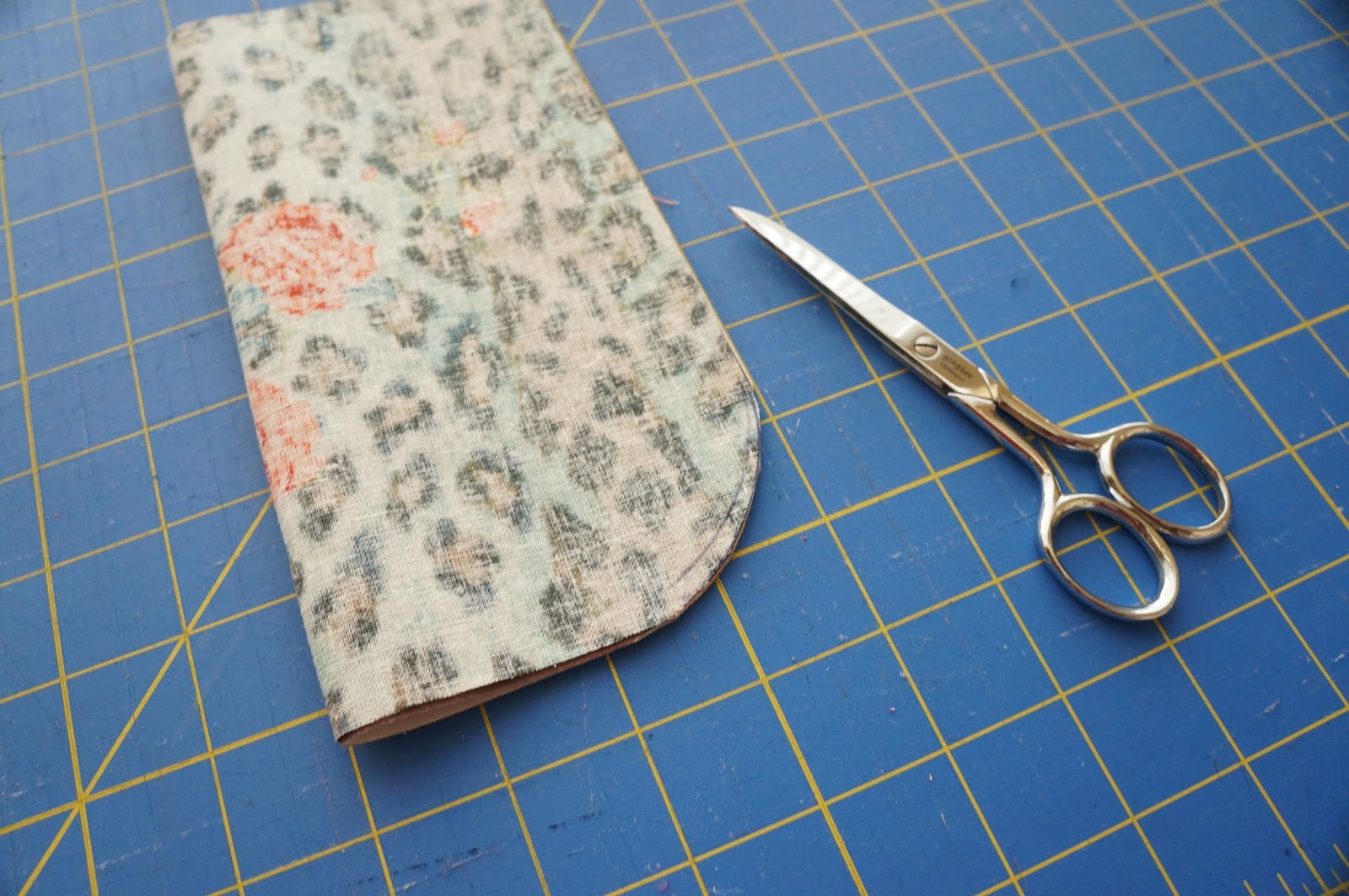 Make your own glasses case