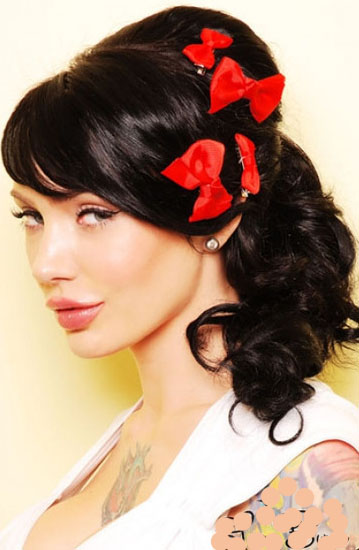CUTE LONG HAIRCUTS: PIN UP HAIRSTYLES FOR LONG HAIR CAN CHANGE LOOK