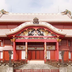 本物の沖縄のユタは、霊視と神ダーリの経験 | 当たる！霊視とは？/霊視相談 [2021年版]