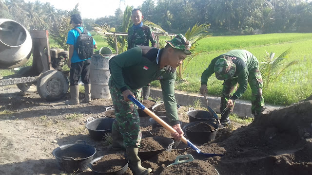 Semangat Gotong Royong Warga Dan TNI Pada TMMD Reguler 105 Tahun 2019