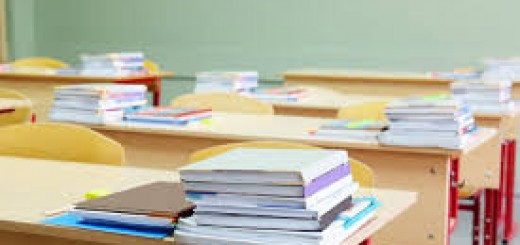 Παραμονή των διδακτικών βιβλίων στο σχολείο / σχολικό έτος 2019-2020