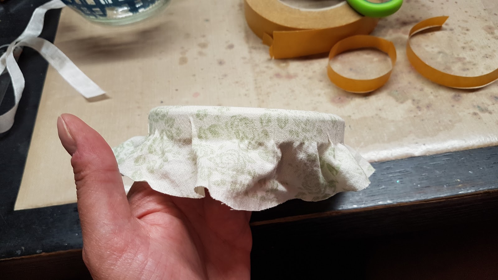 Craft projects by Bubblescrap Heat embossing on glass