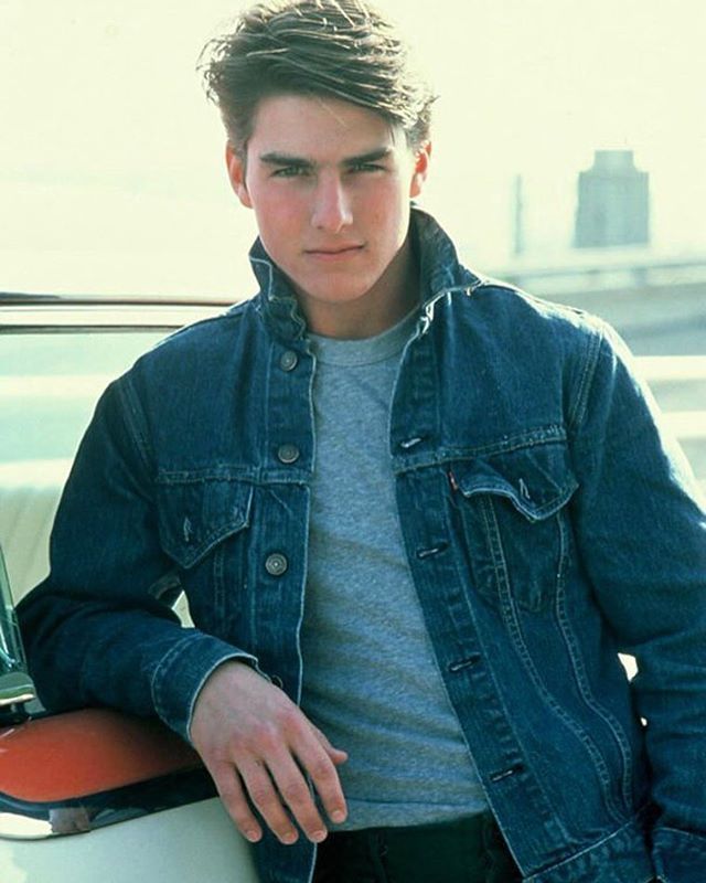 tom cruise looks very young