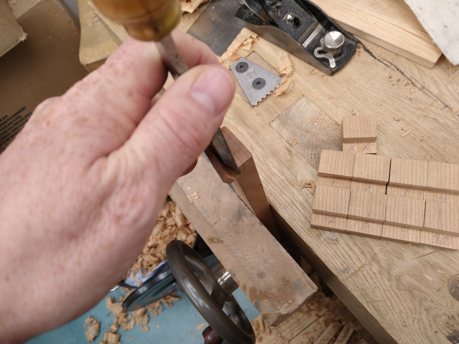 Toolerable: American Trestle Table - Part IX - Solid Wood Buttons by Hand
