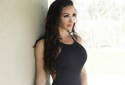 Gia Macool Biography, Body Statistics, Facts