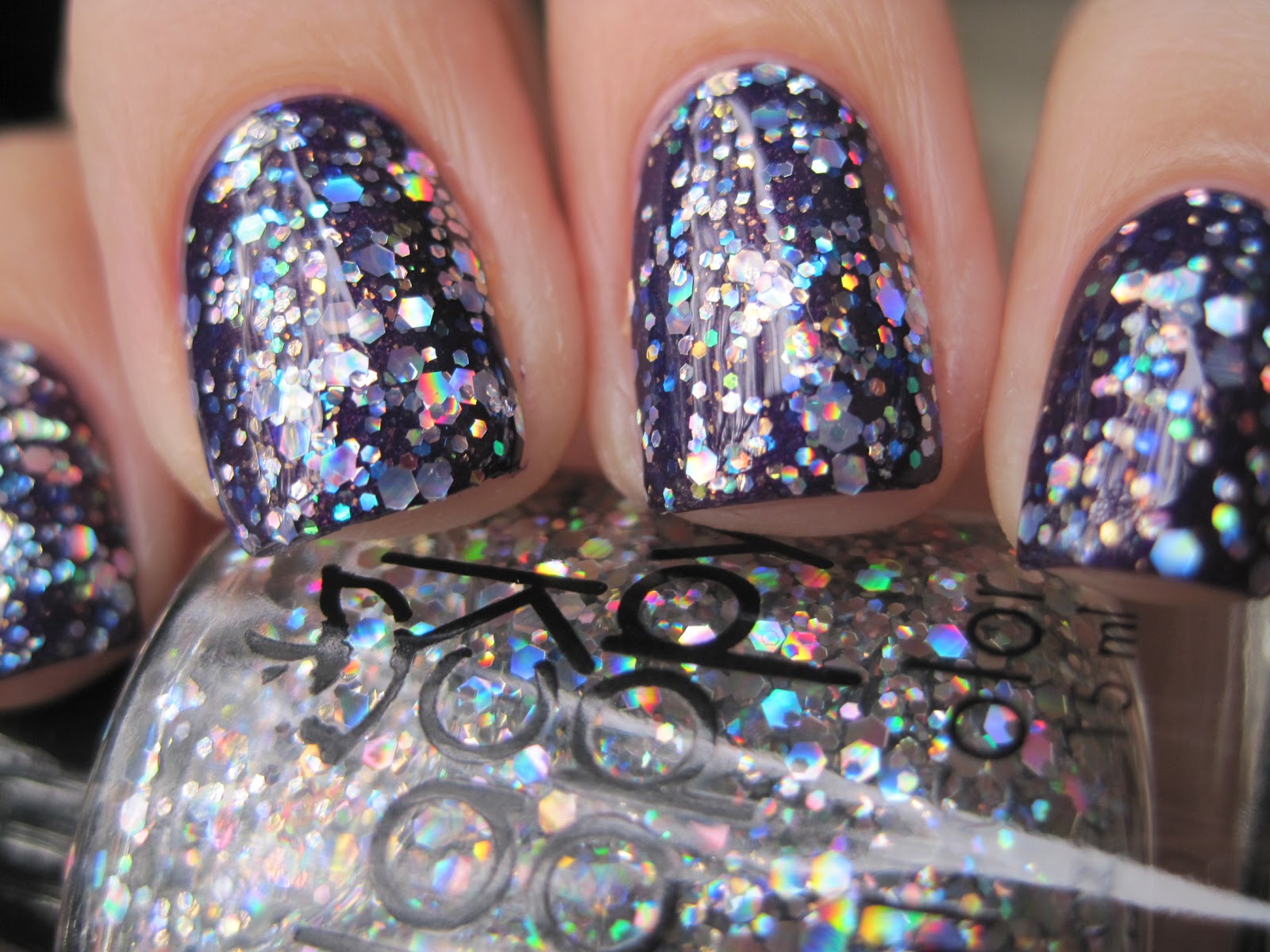 Sparkly Vernis: Black Poppy is my recently adopted stray glitter