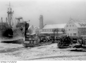 German people fleeing Pillau January 26 1945