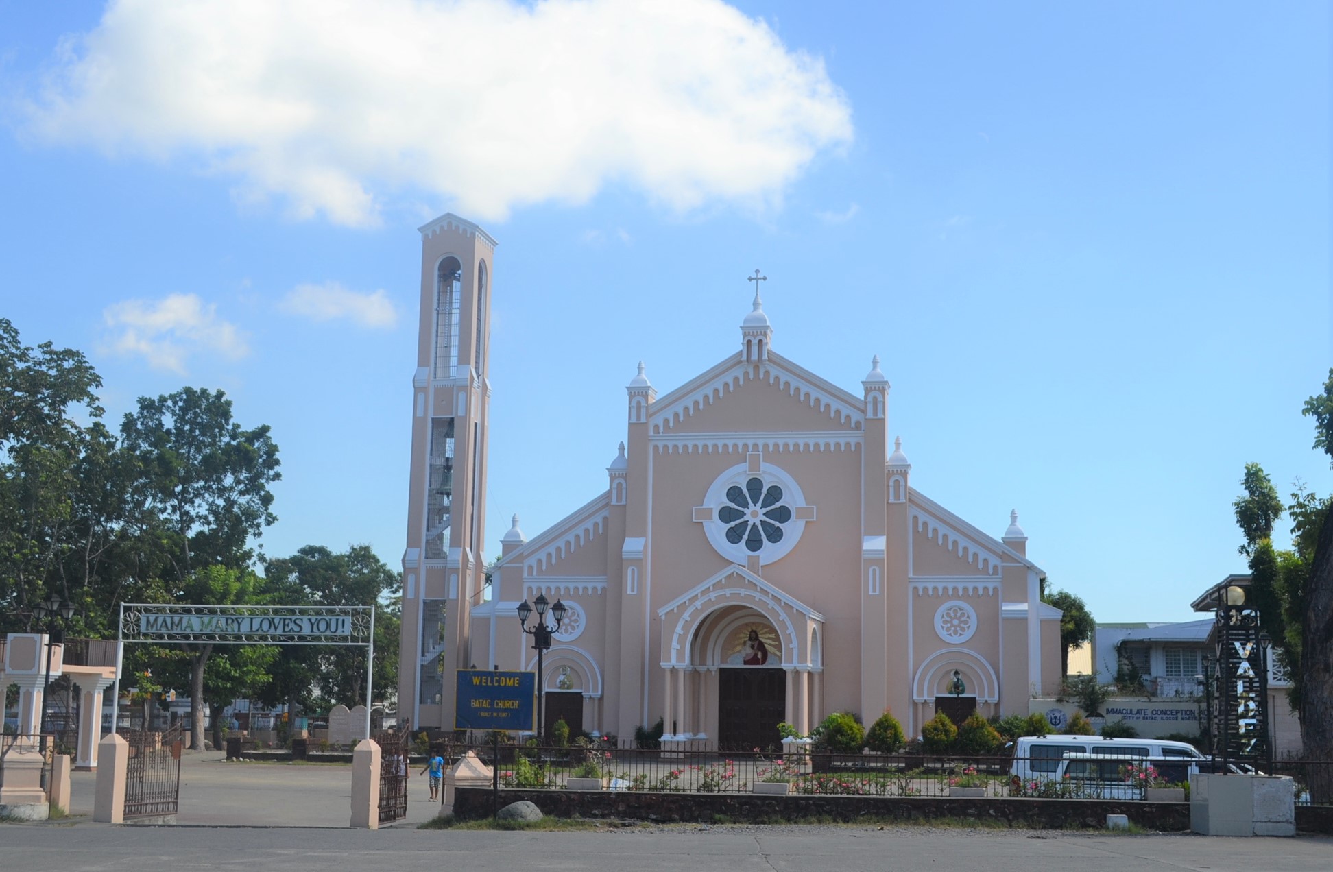 LEXICAL CROWN: MARCOS MANSION AND MAUSOLEUM AND BATAC CHURCH