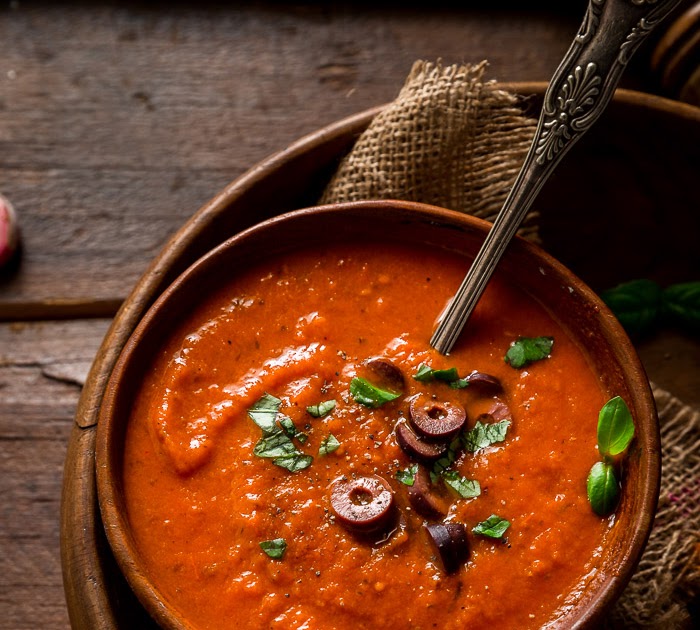 INSTANT POT PASTA SAUCE WITH SUNDRIED TOMATO AND KALAMATA OLIVES