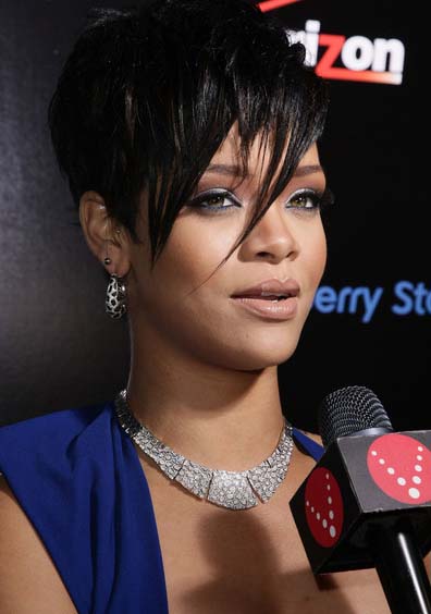 Rihanna Diamond Choker Necklace - ~: Jewellery Book