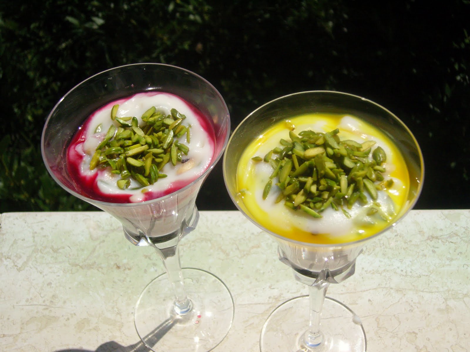 La mia cucina persiana: Yakh dar behesht - Budino di riso, Cardamomo ...