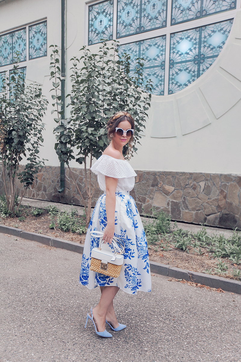 Chicwish Blue Floral Sketch Pleated Midi Skirt