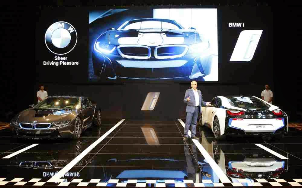 تقرير عن وصول BMW I82015 الهجينة للسعودية ديكور المنزل