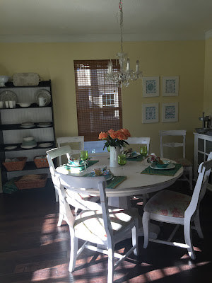 Simple Tablescape, Easy Table setting, The Style Sisters