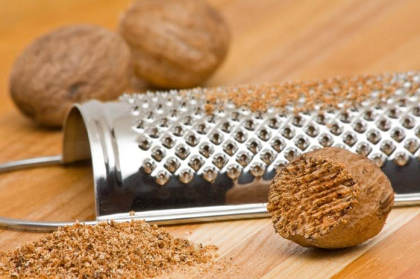 What are the benefits of nutmeg for men?