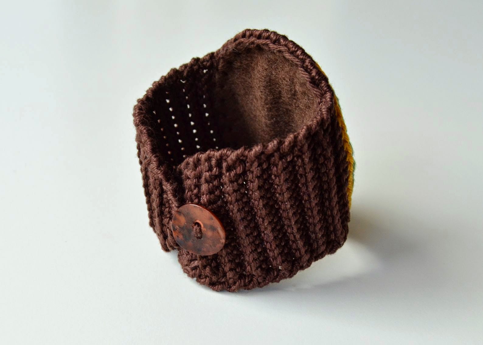 crocheted bracelet pattern