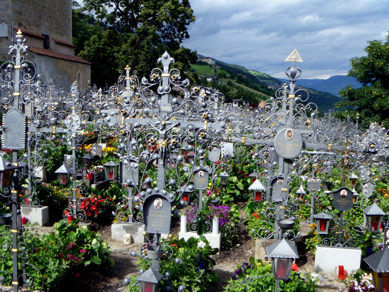 Traveling with Sue & Mike Villandro or Villanders