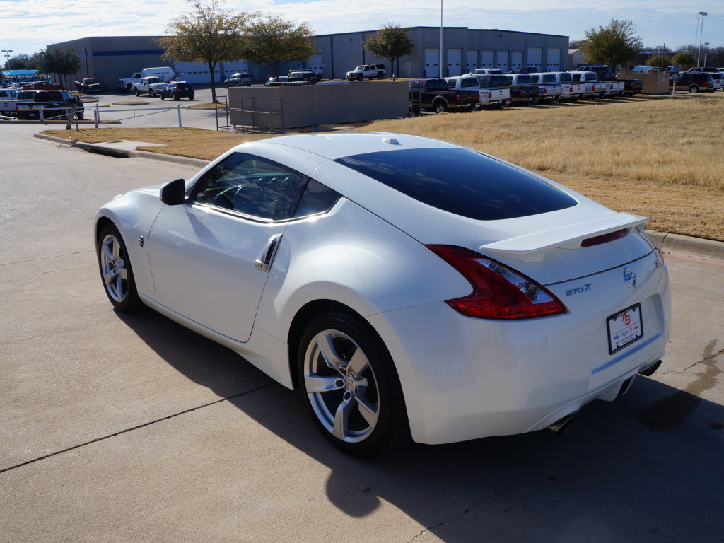 Nissan 370z pearl white for sale #1