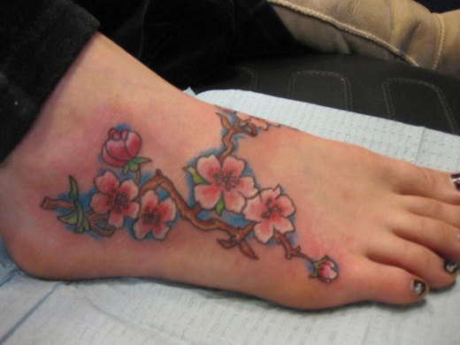 8. 75+ Beautiful Flower Tattoo Designs for Women - wide 2