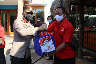 Pekerja Seni Kudus Dapat Bantuan Sembako dan Masker dari Polres 1 IMG 20210727 WA0059