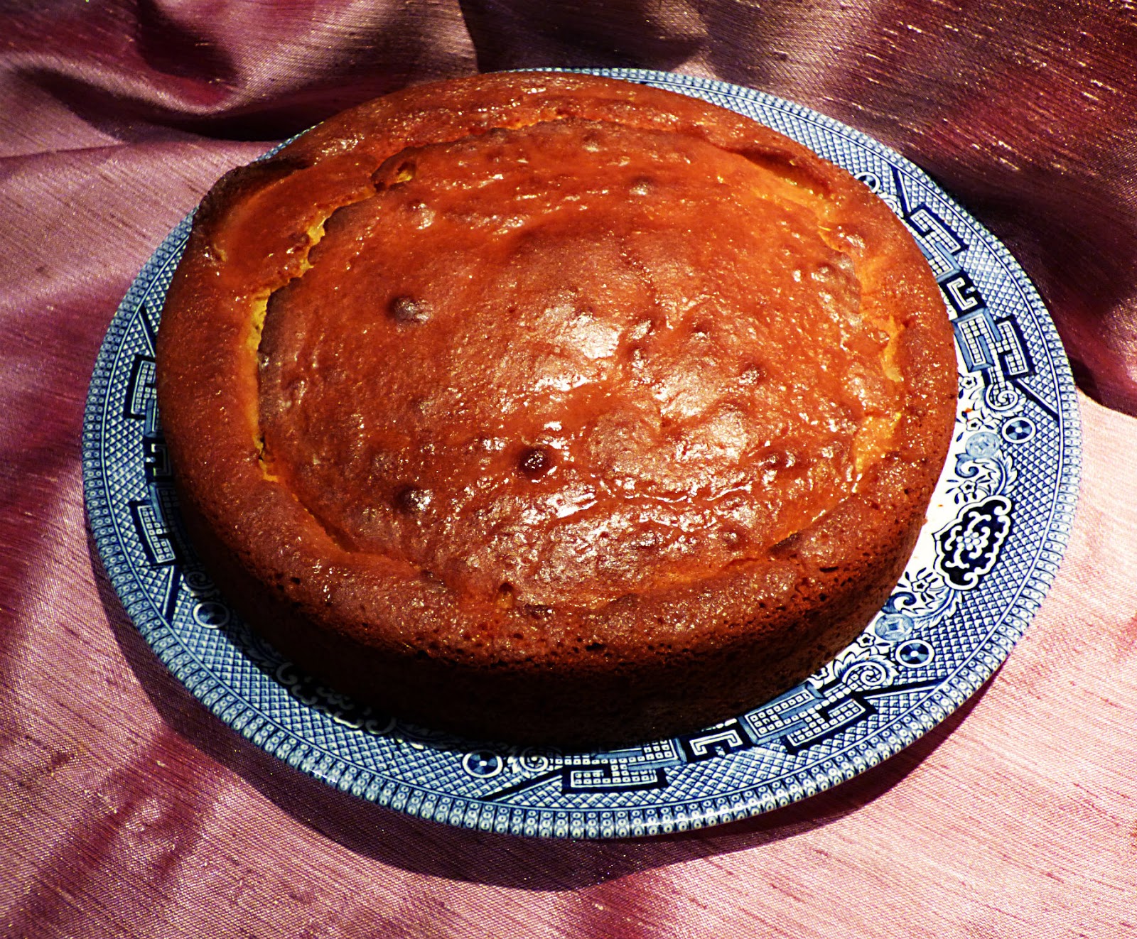 Chez Maximka Spanish saffron cake