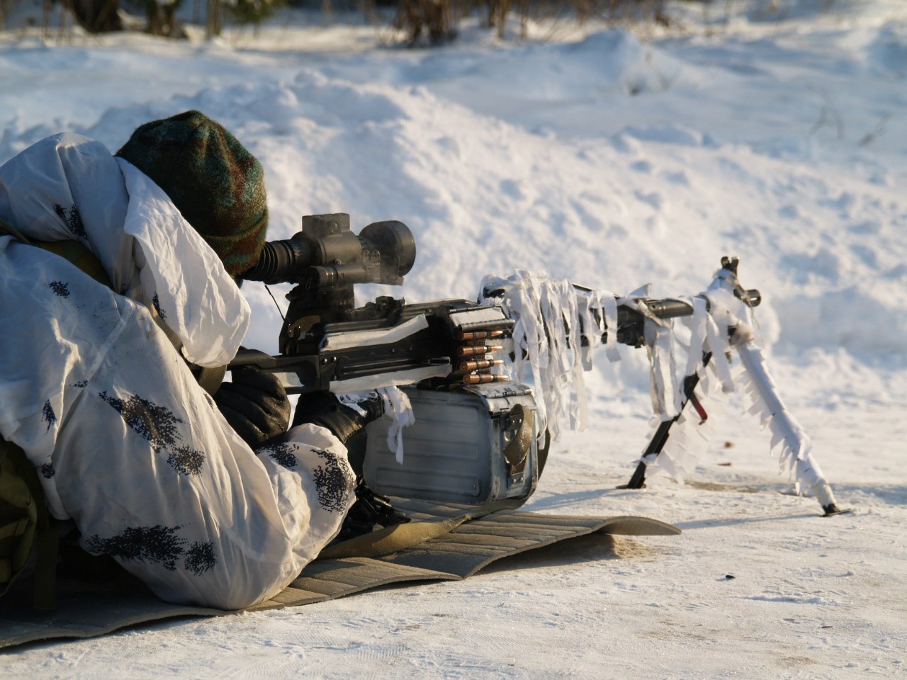 Армейский зим. Зимние учения спецназа. Стрельба зимой. Снайпер зимой. Спецназ стрельбы зимой.