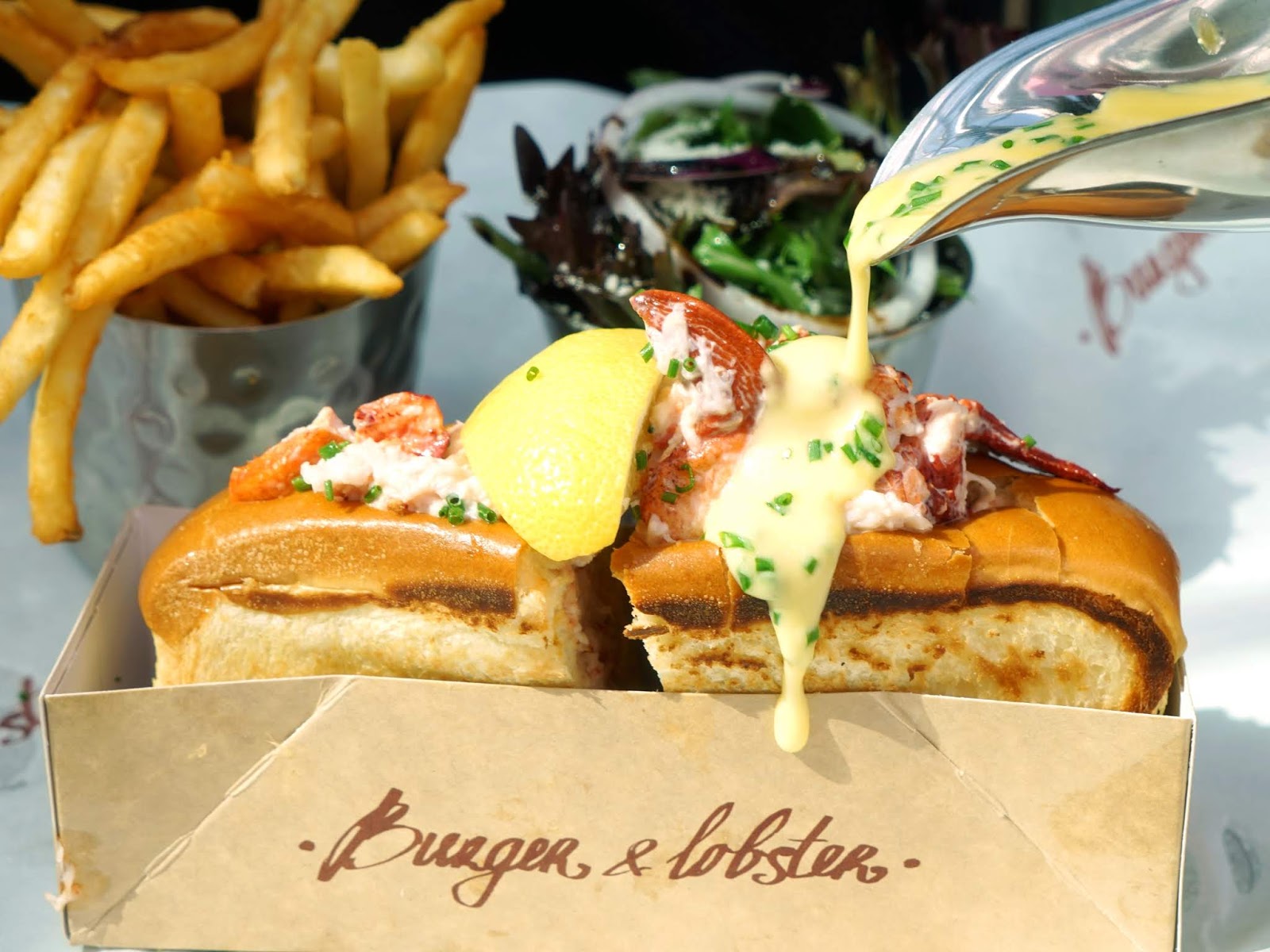 PinkyPiggu Burger & Lobster Singapore Jewel Changi Airport The