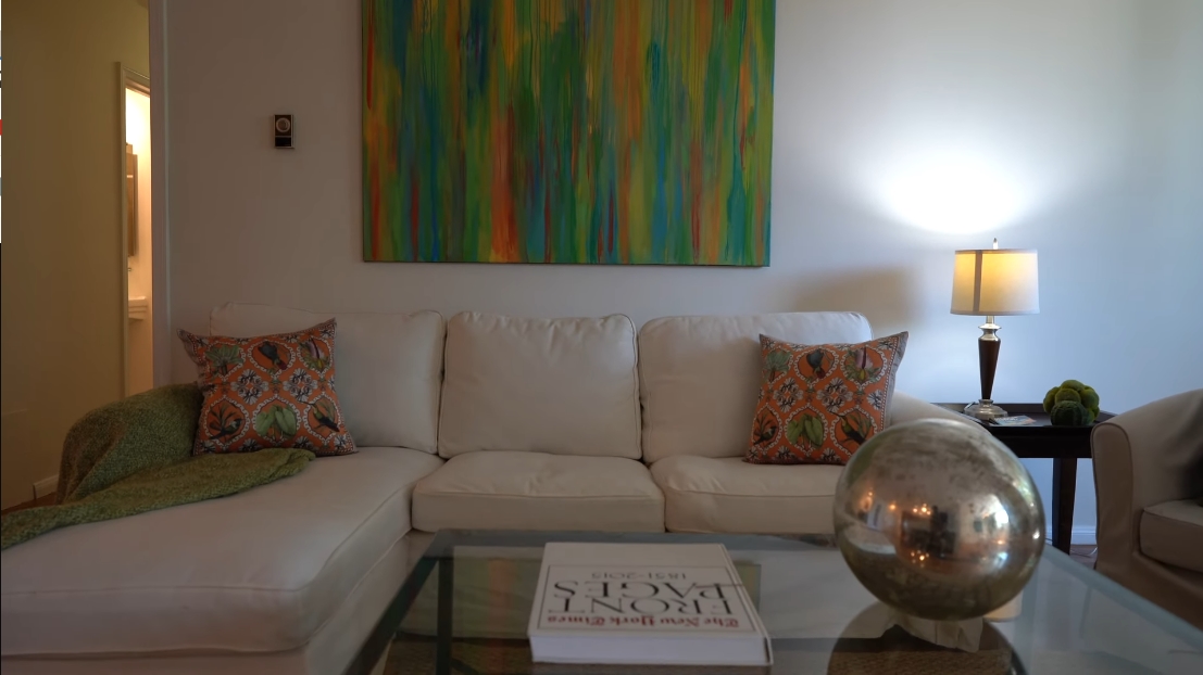 15 Photos vs. 530 S Barrington Ave #201, Los Angeles Condo Interior Design Tour