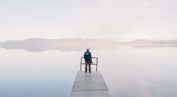 想要打動一個中年男人的心，只需做對一件事情
