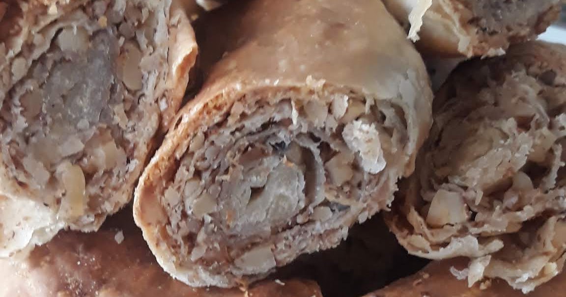 Ev yapımı pastalar,tatlılar tuzlular,yemekler CEVIZLI ÇARŞAF BOREGI