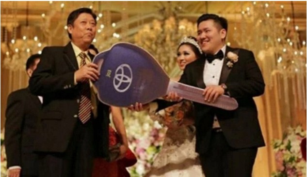 Lima Souvenir Pernikahan Paling Mahal dan Mewah di Dunia Lima Souvenir Pernikahan Paling Mahal dan Mewah di Dunia