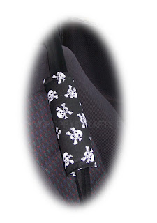  Black and White Skull and crossbones cotton seat belt pads - Poppys Crafts