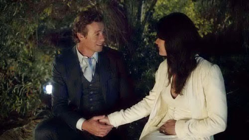 Jane & Lisbon - Blue Bird, The Mentalist their hands are a heart