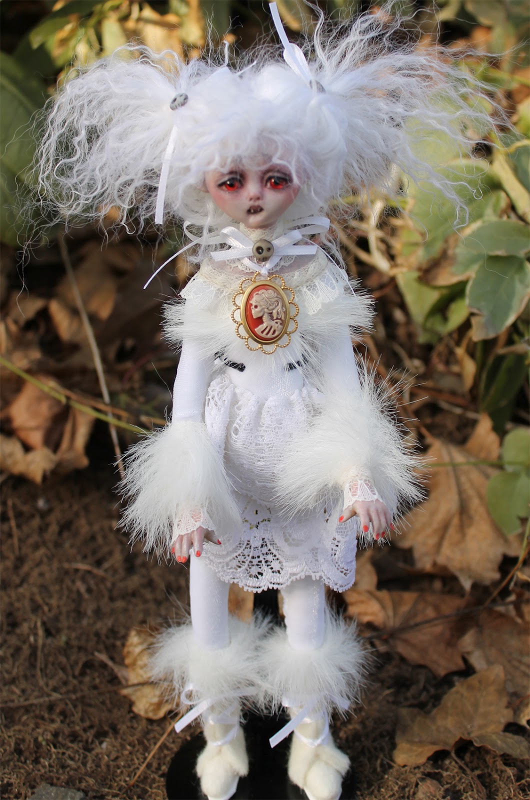 Anne Marie Gibbons Lil' Poes OOAK goth dolls and monsters.: Betty Yeti