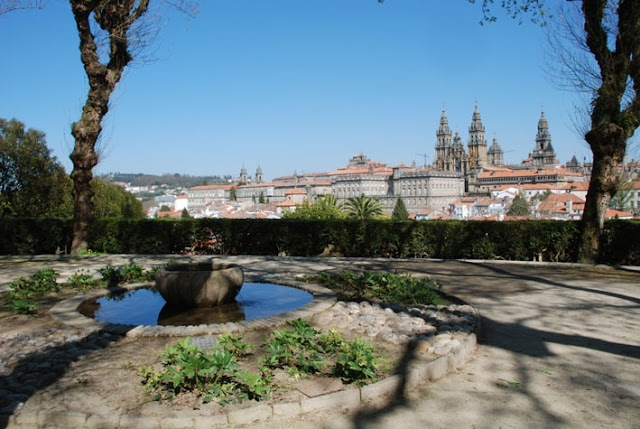 Resultado de imagen de fuentes del paseo de la herradura de santiago de compostela