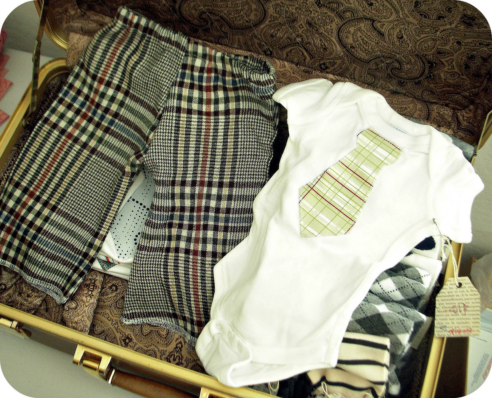 Bellapia Designs Old Man Pants and Tie Shirt...Another pant idea for