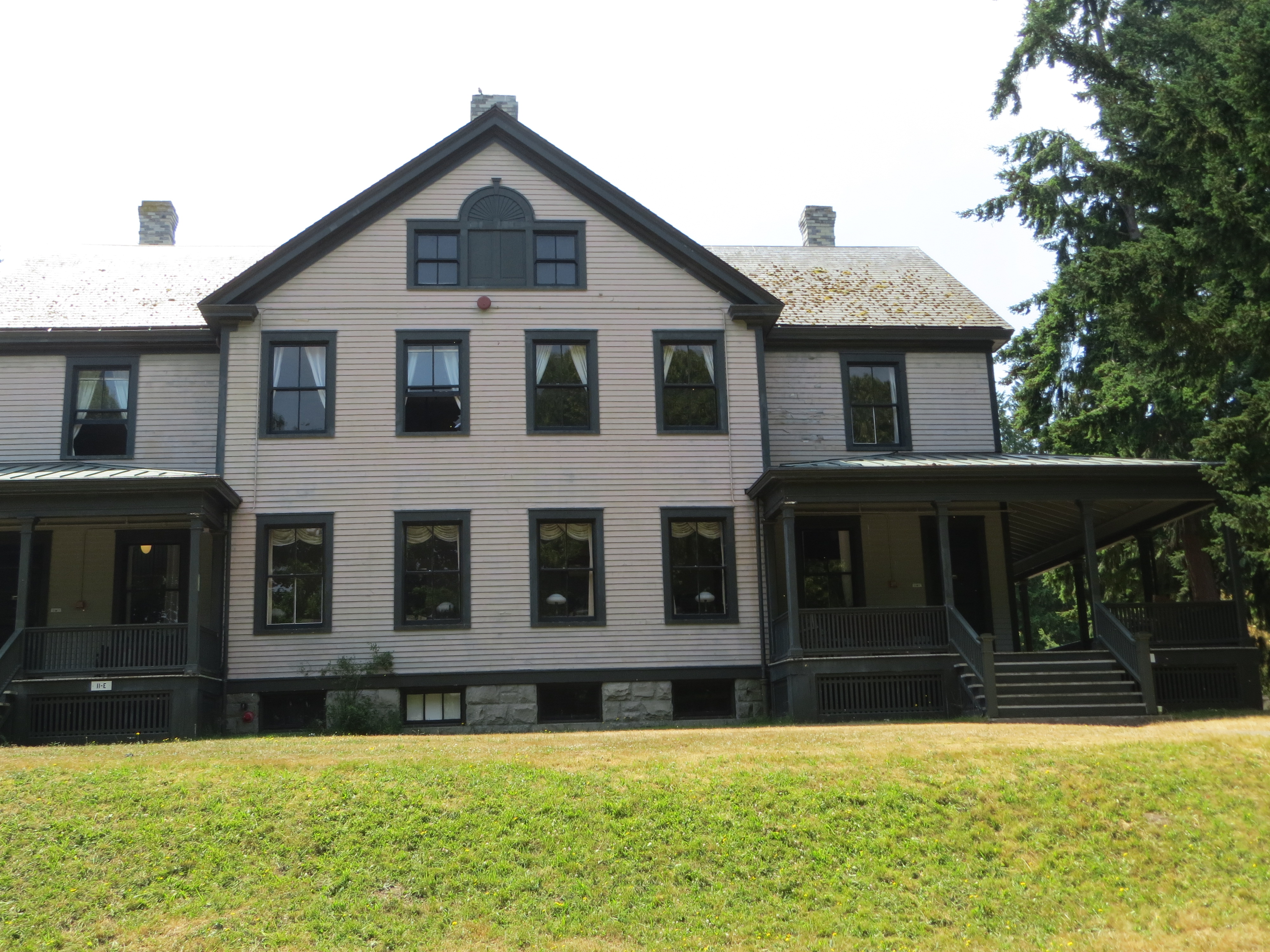 On the Road Abode Trading a zip code for a toad On the Point in Port